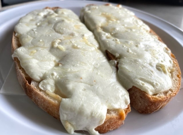 Garlic & Melted Mozzarella Bread
